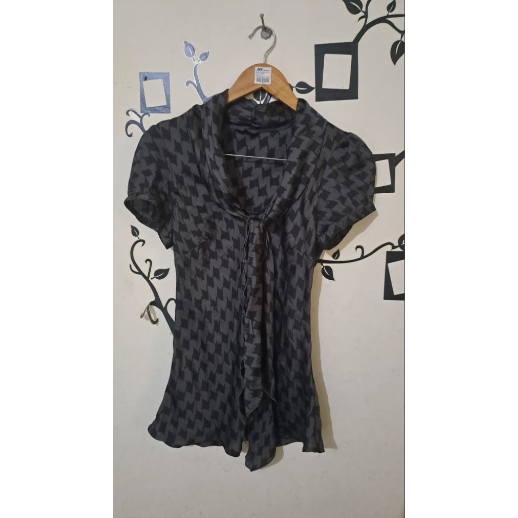 blouse satin size m executif