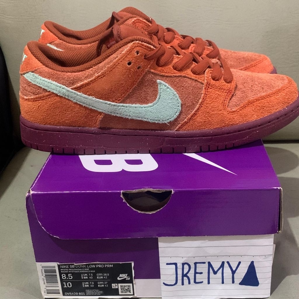 Nike SB Dunk Low Pro