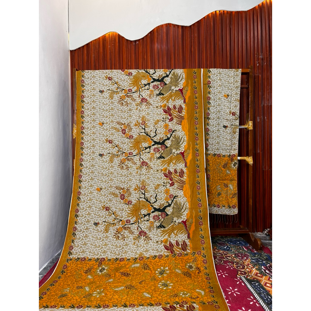 KAMEN/KEBAYA SUTRA DOLBY ATBM SERAT NANAS BATIK ASLI SOLO