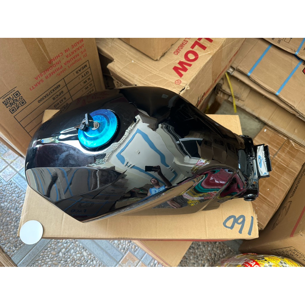 tangki bensin + bonus tutup tangki yamaha vixion old vixion lama tahun 2009 - 2012 original import