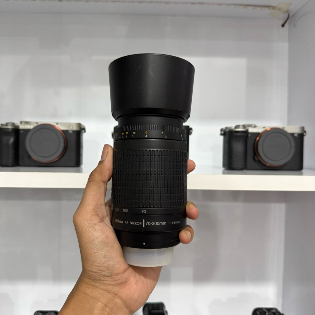 Lensa Nikon AF Nikkor 70 300mm F4-5.6 G Lengkap Box