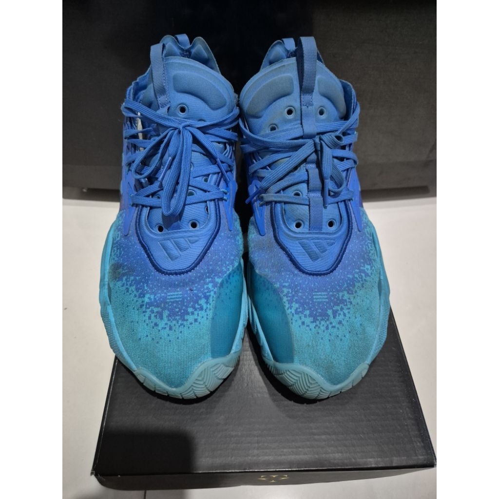 basketball shoes second