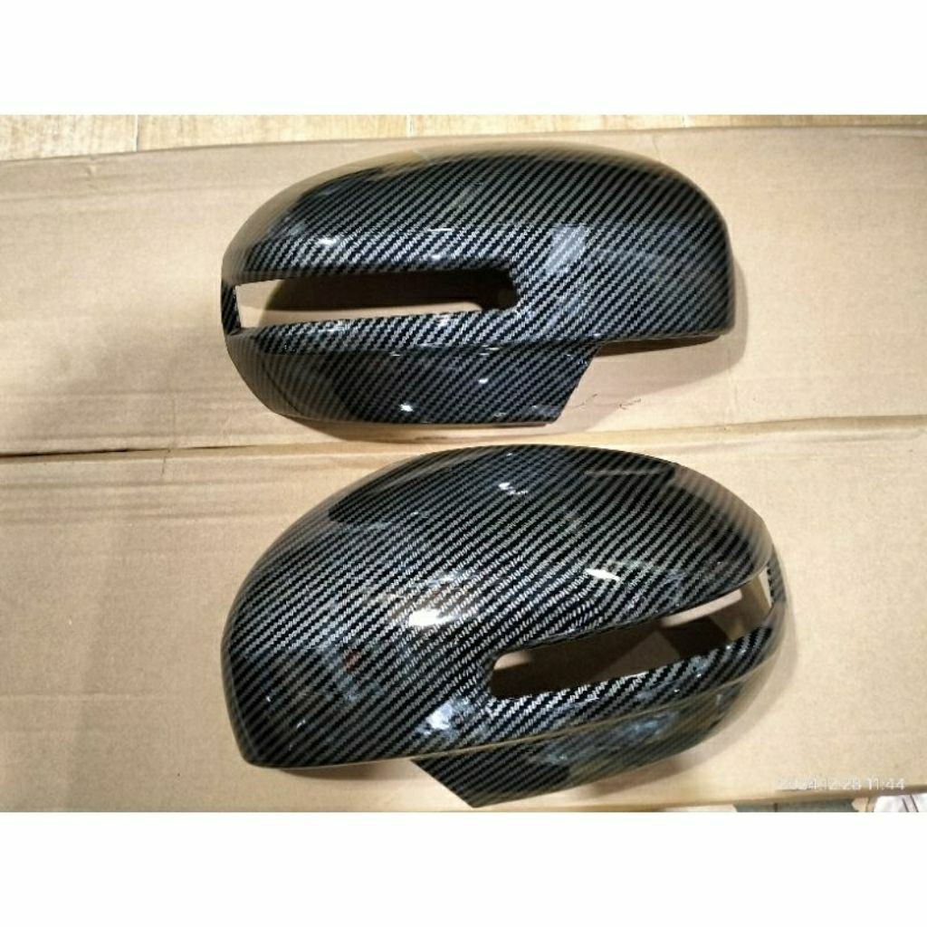 COVER SPION CARBON MOBIL SUZUKI ERTIGA 2013-2017 2PCS