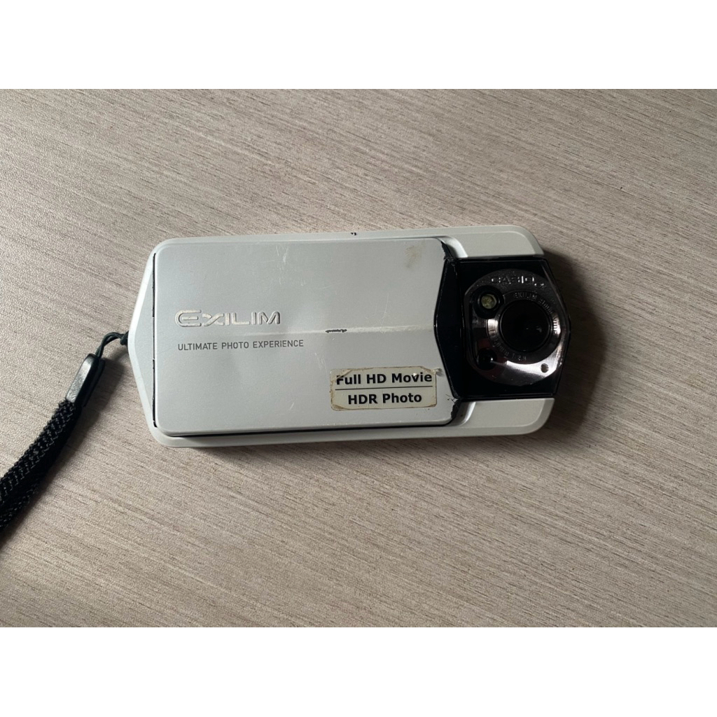 Kamera Casio Exilim EX - TR100