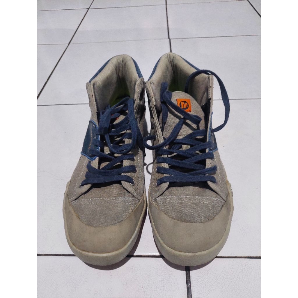 Sepatu Second Merrell Berkualitas