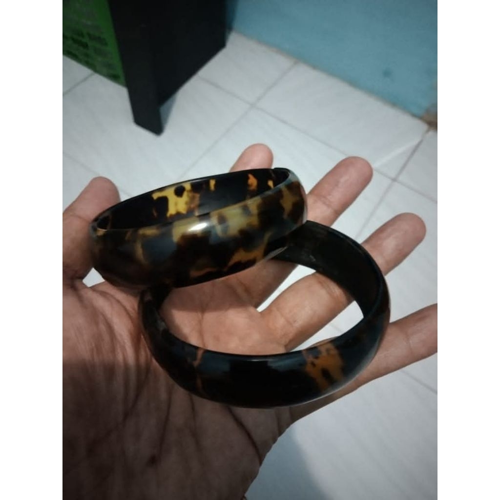 Gelang sisik kulit penyu asli model cembung elegan