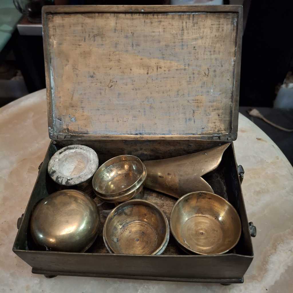 Barang Antik Kinangan Lawas Bahan Kuningan