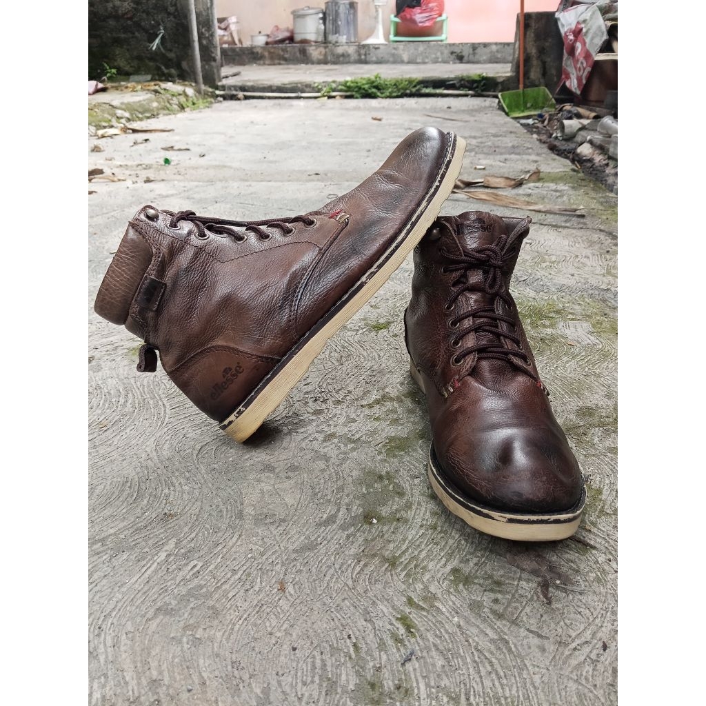 sepatu Ellesse high boots sz 43 44 kulit