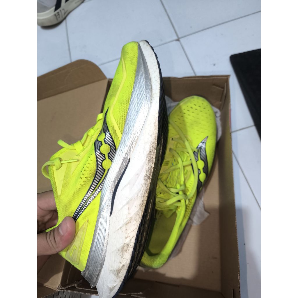 vomero plus & Saucony ES4 second