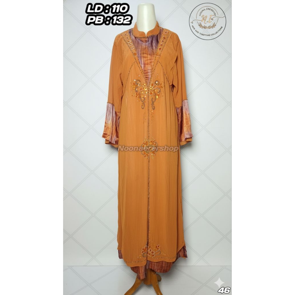 Gamis Bordir Orange Preloved – LD 110 PB 132 – Model Lengan Kombinasi Motif Berpayet