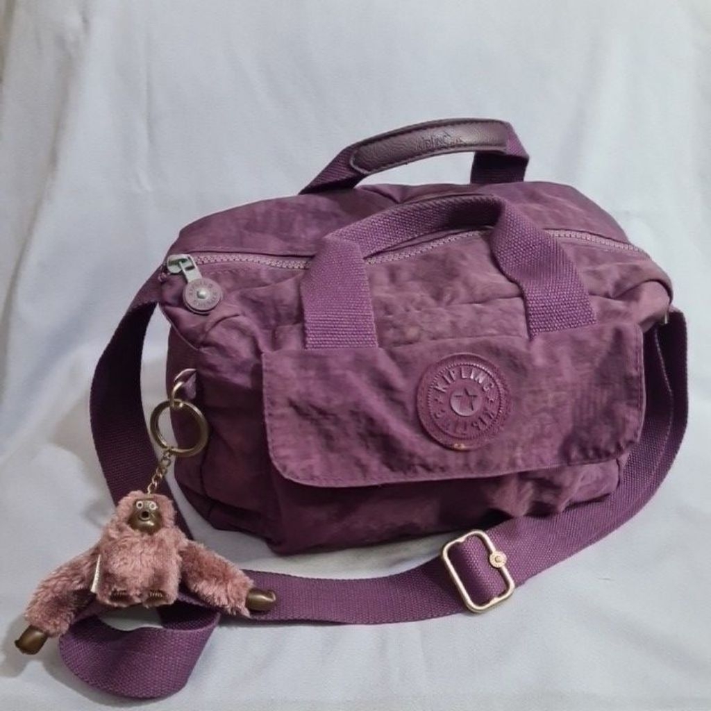 KIPLING With Purple Monkey Tas Sling Shoulder