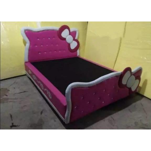 Divan Custome Hello Kitty | Ranjang Kayu Albasia Model Anak Karakter | Divan Karakter Hello Kitty Pa