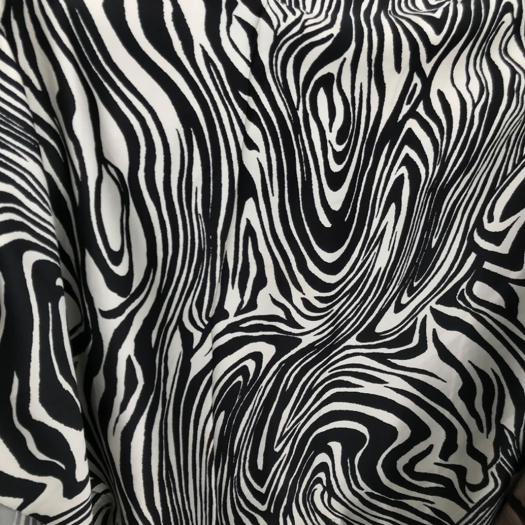 kain silk motif ~ kain silk premium motif abstrak ~ kain silk sutra motif abstrak bnd