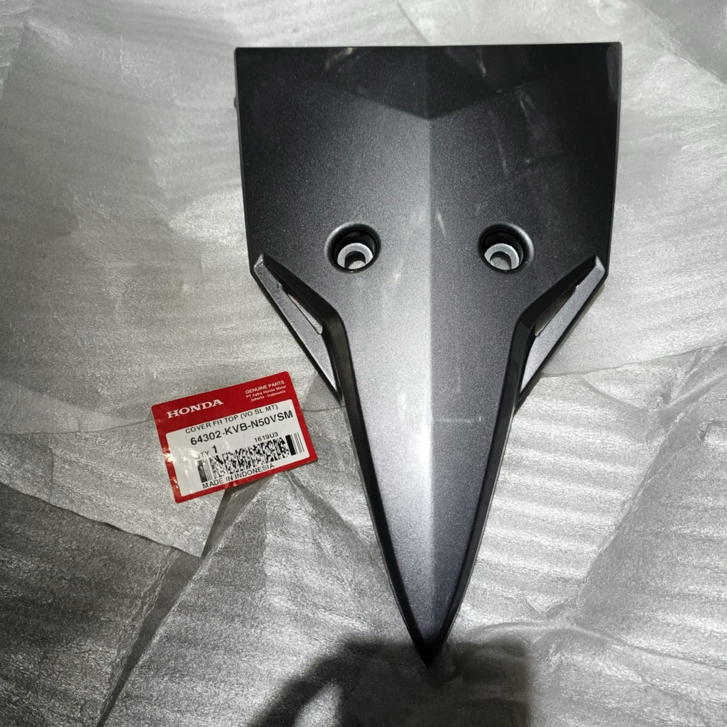 PANEL TAMENG DUDUKAN PLAT NOMOR NOMER KECIL DEPAN HONDA VARIO 110 TEHCNO KARBU SILVER ORIGINAL AHM