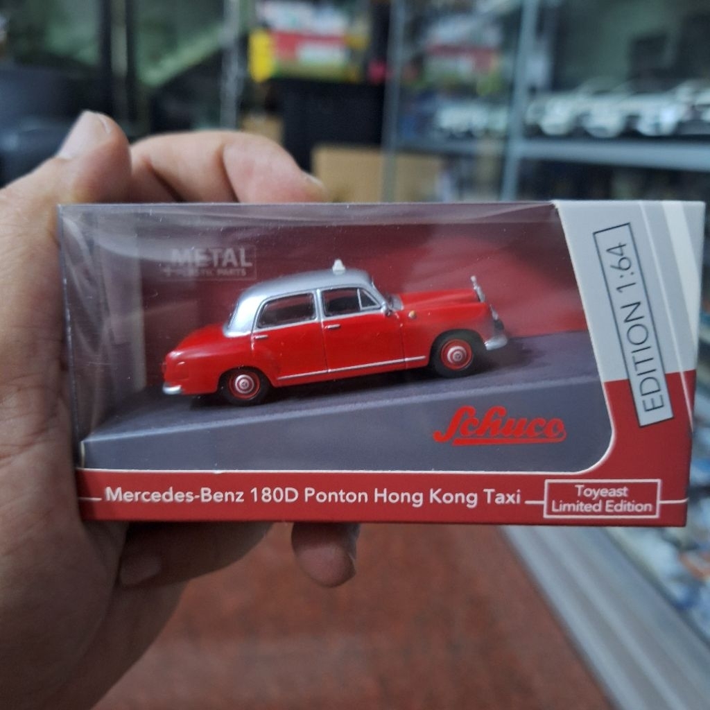 Schuco Diecast Skala 64 Mercedes Benz 180D Ponton HK Taxi Vintage
