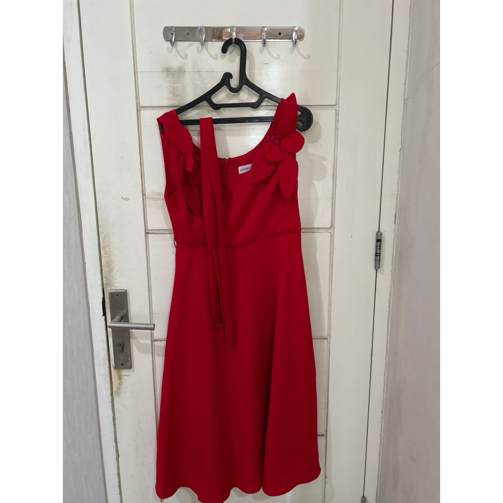 Ribbon dress