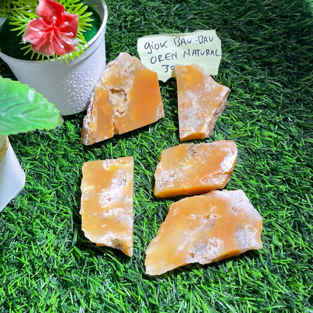 batu akik jenis giok bau bau oren unik langka / bongkahan batu akik giok bau bau oren unik langka