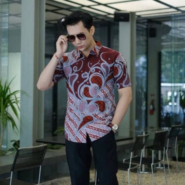 KEMEJA BATIK PRIA LENGAN PENDEK PREMIUM PITALOKA MAROON