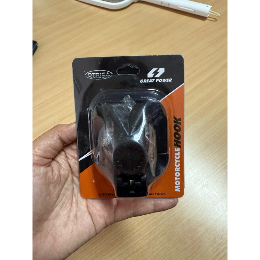 HOOK GANTUNGAN BARANG MOTOR