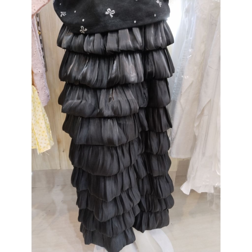 rokpanjangsatinanaklembut rok trend 2026