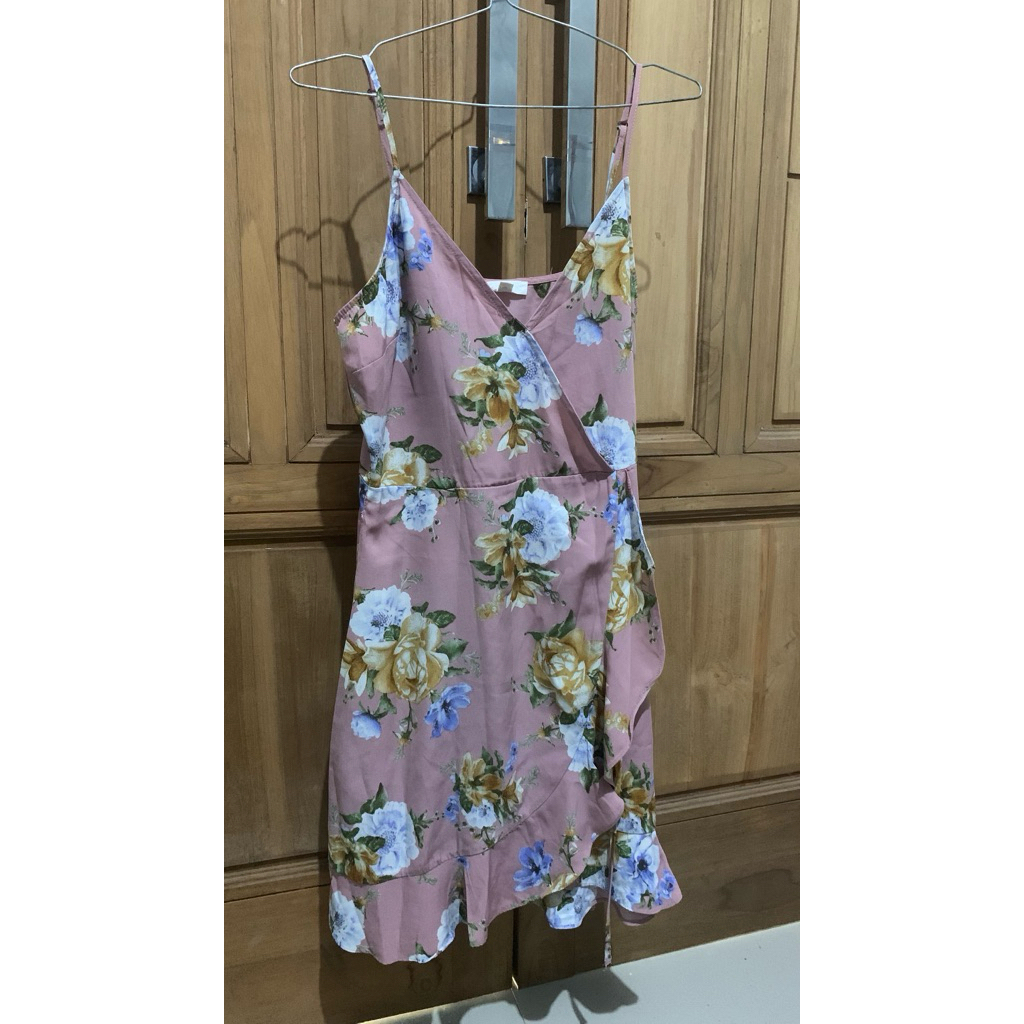 dress tali kecil