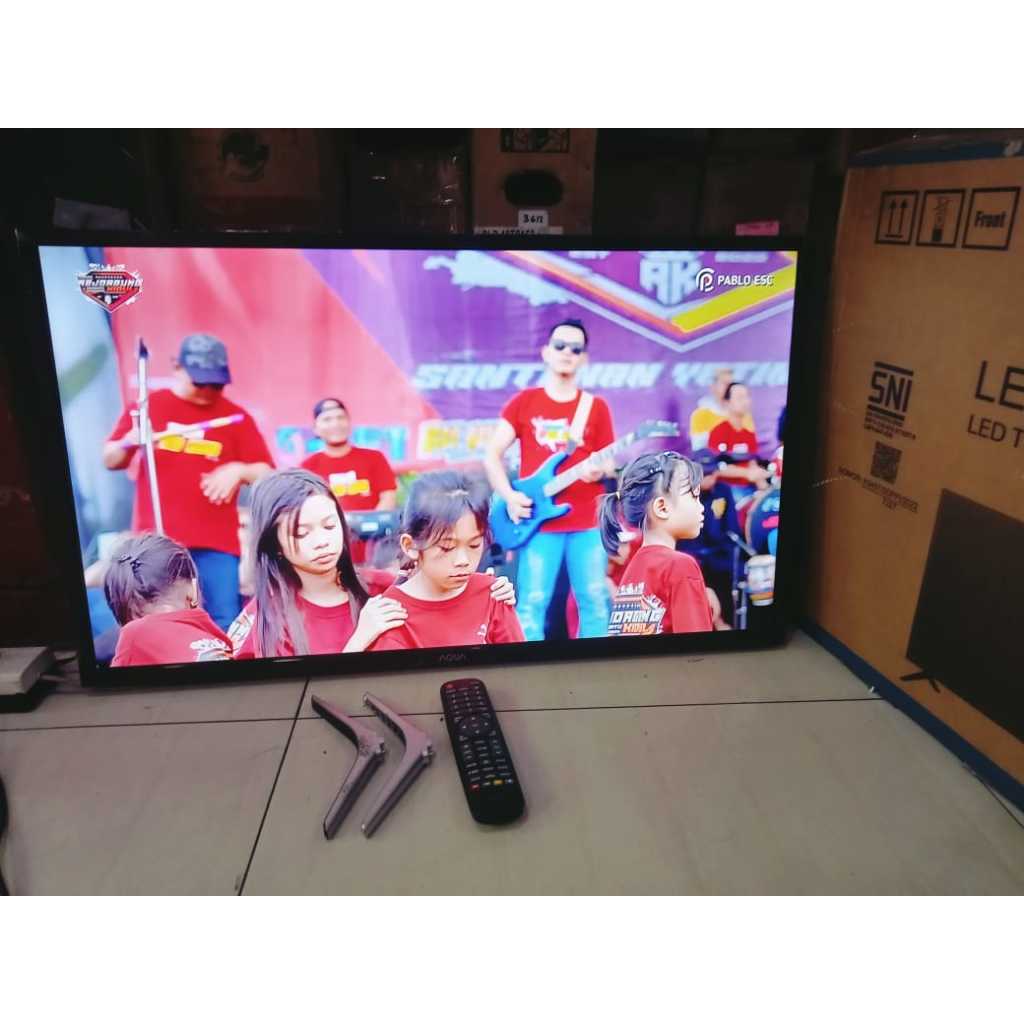 TV LED AQUA Digital TV 32IN HD Kondisi bekas pemakaian masihsegel siap pakai normal 4537F