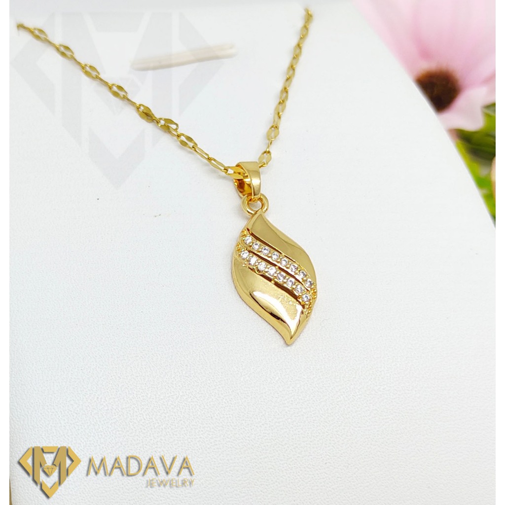 Kalung Liontin Daun Wanita Gold Emas Titanium Anti Karat M08 Perhiasan Elegan Cantik Zircon Permata