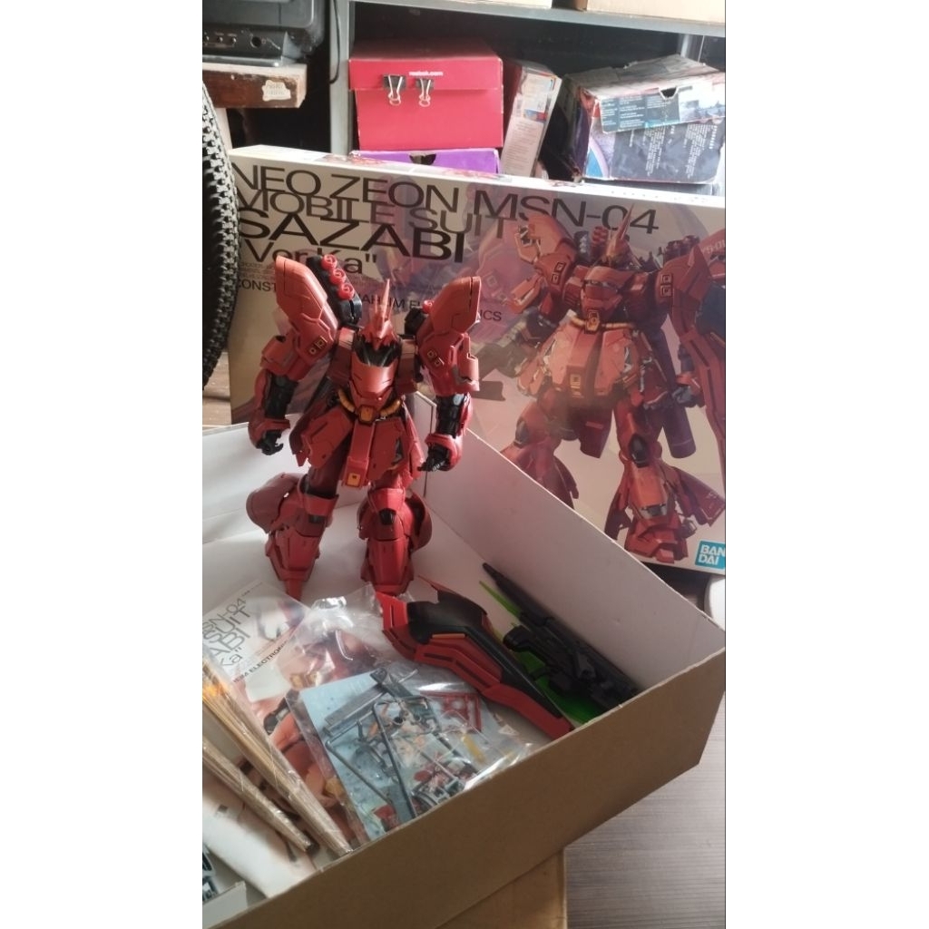 Bandai MG sazabi Verka