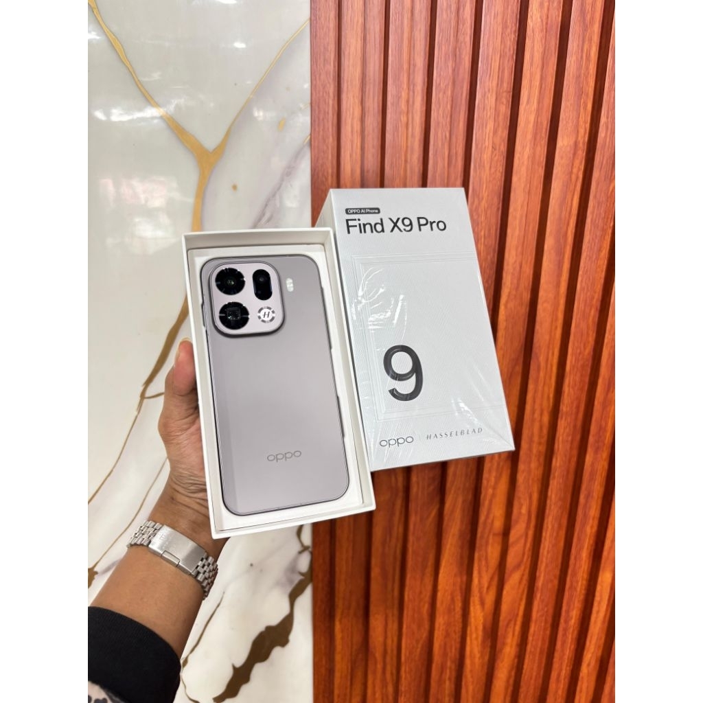OPPO FIND X9 PRO RAM 16 GB INETERNAL 512 GB