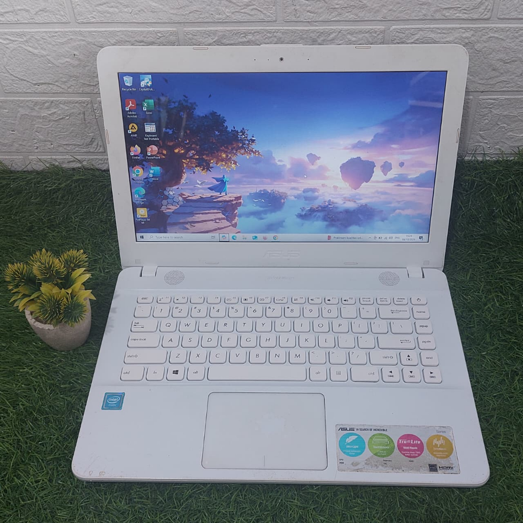 ASUS X441S INTEL CELERON N3060 RAM 4GB SSD 240GB