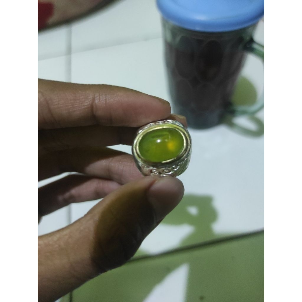 Idocrase pucuk pisang