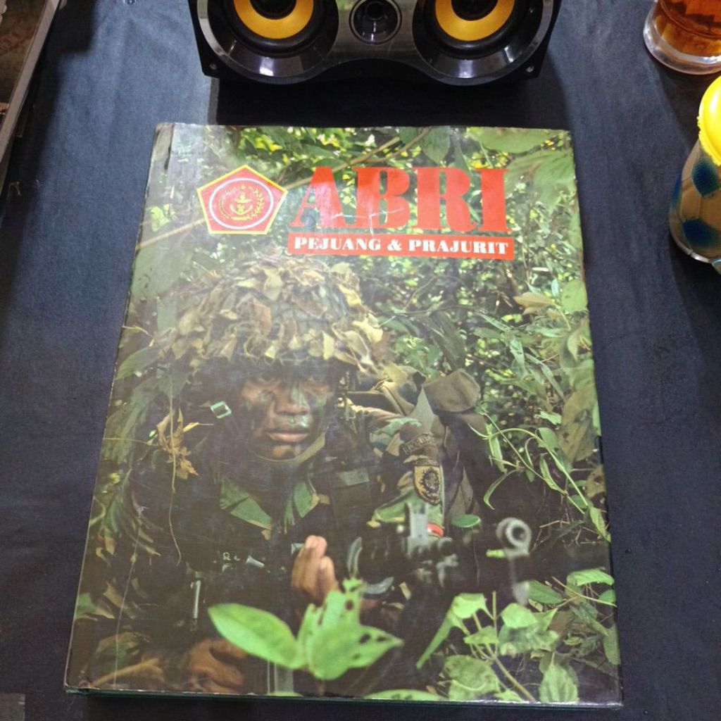 buku original ABRI abri pejuang & prajurit