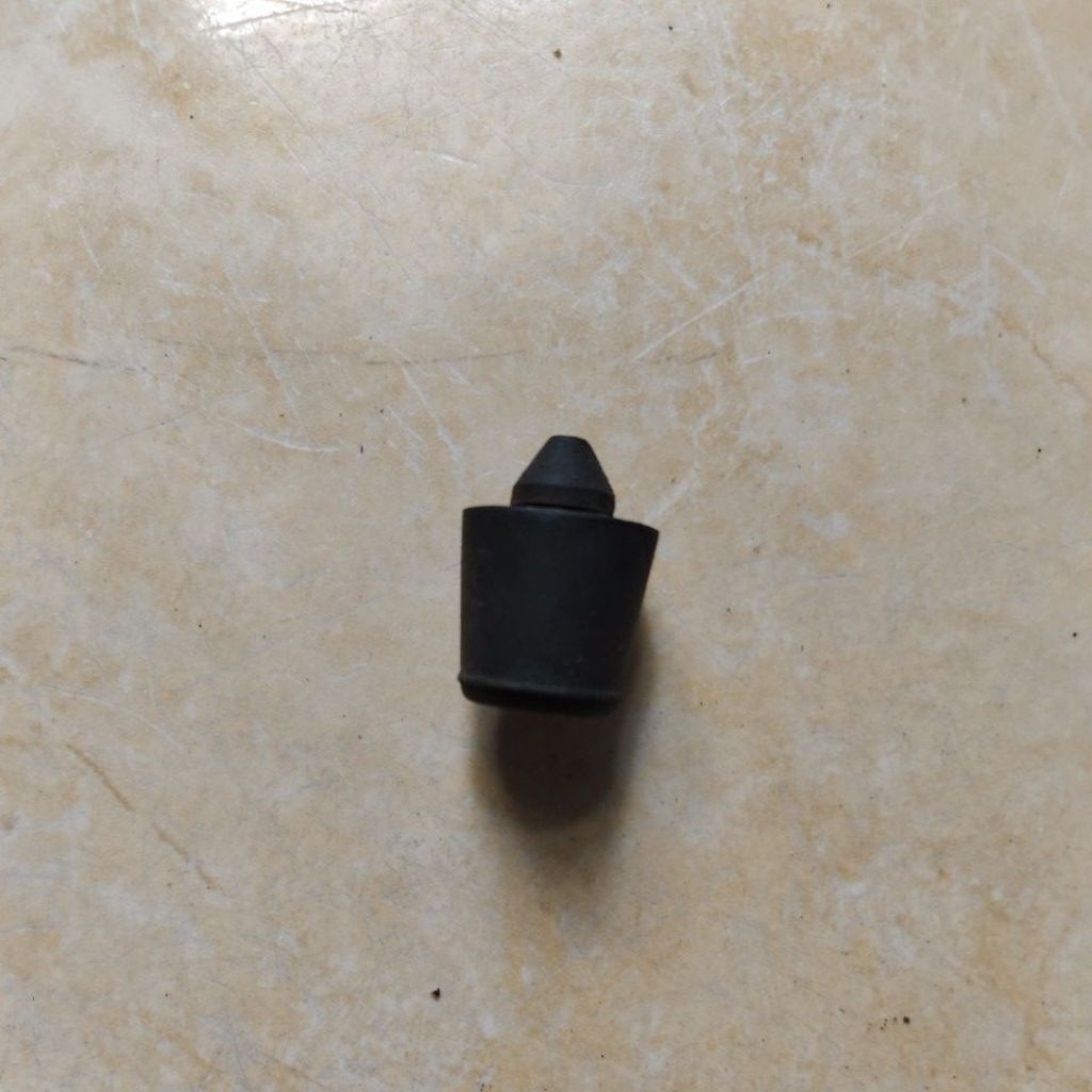 Karet tahanan pintu mobil