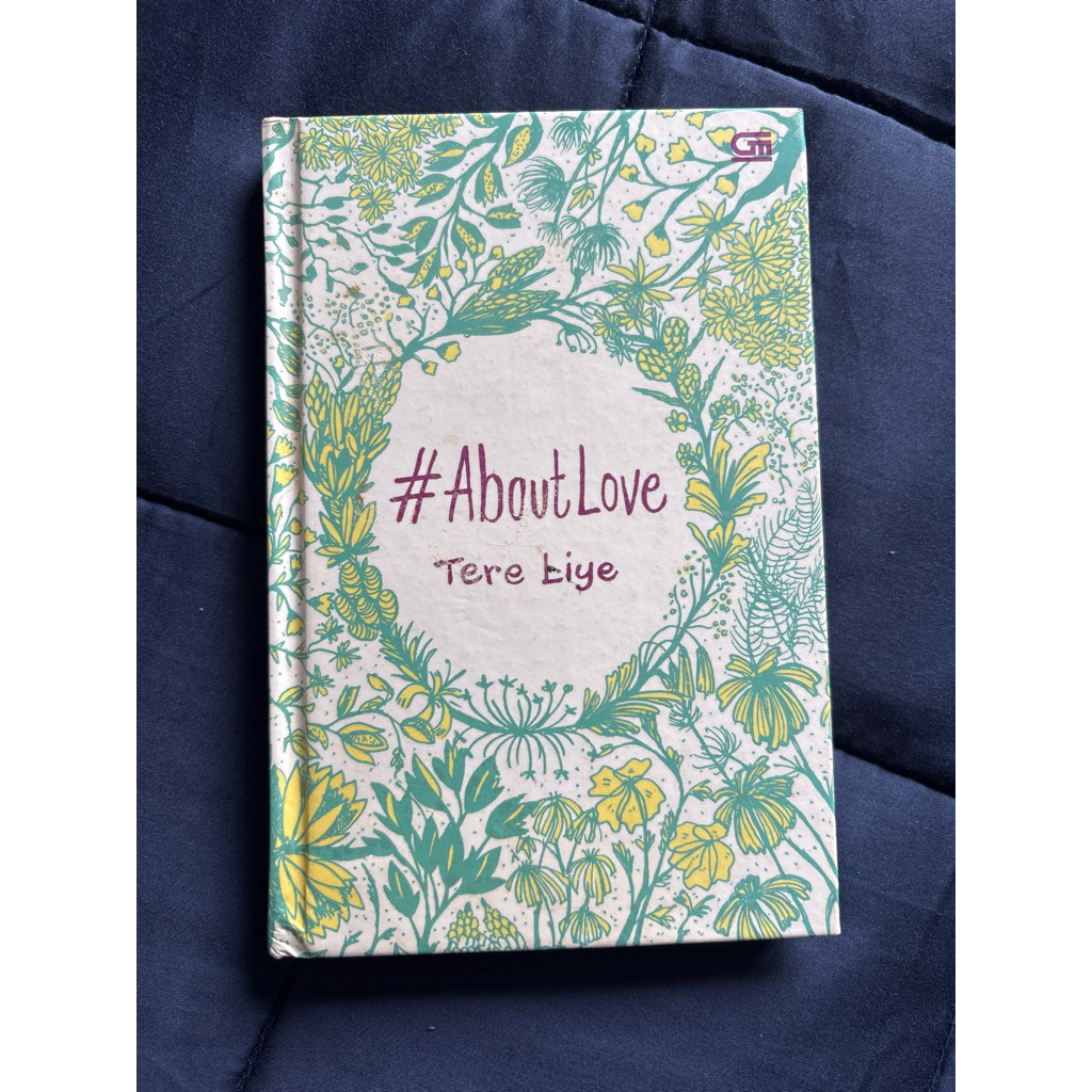 Tere Liye - About Love [Preloved Buku]