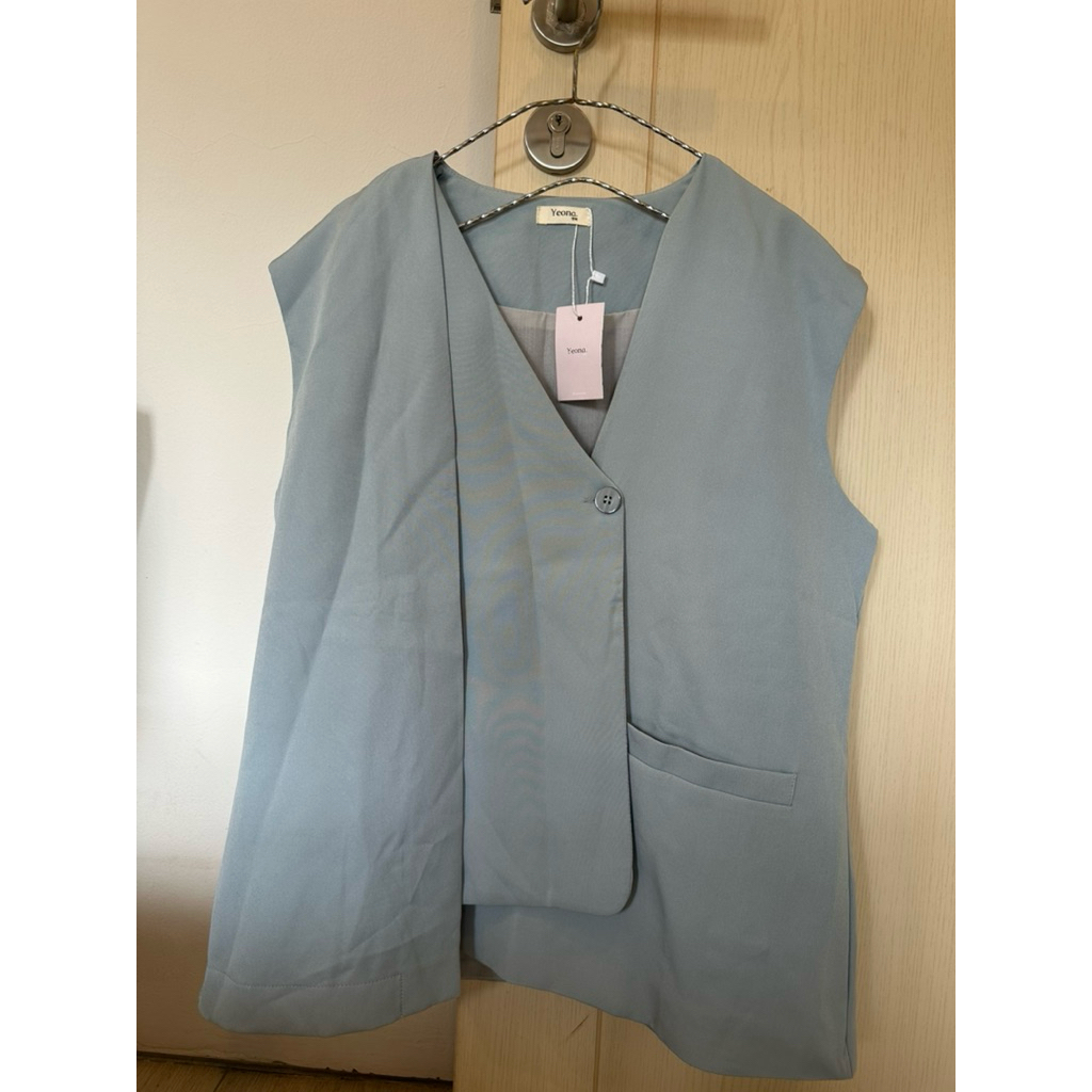 Yeona Vest Preloved NBU