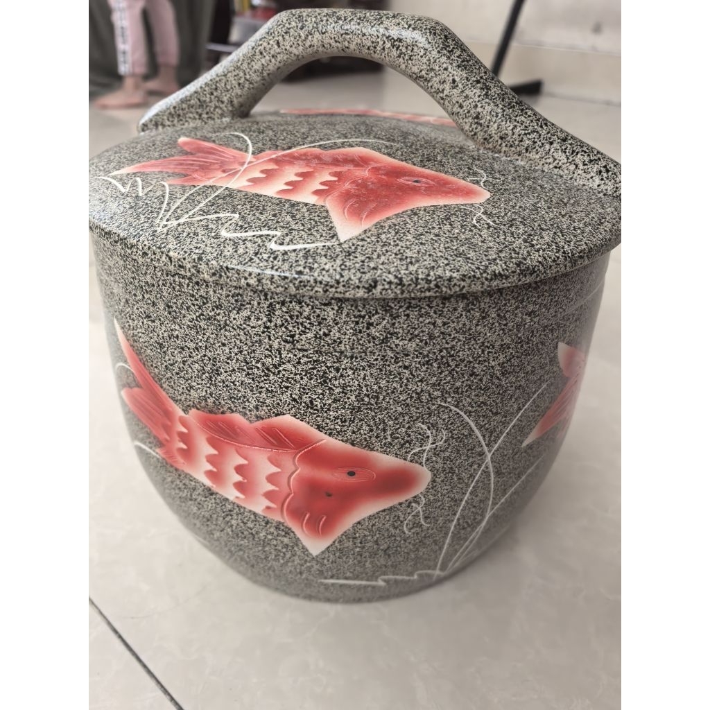 tong beras keramik anti kutu anti rayap. tong beras 10kg. tong beras keramik 10kg. tempat beras Imle