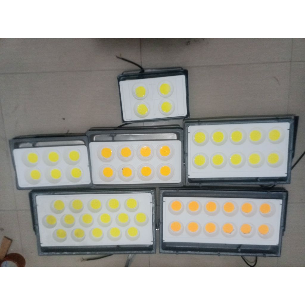 Lampu Panel Surya Dan Lampu Tembak AC