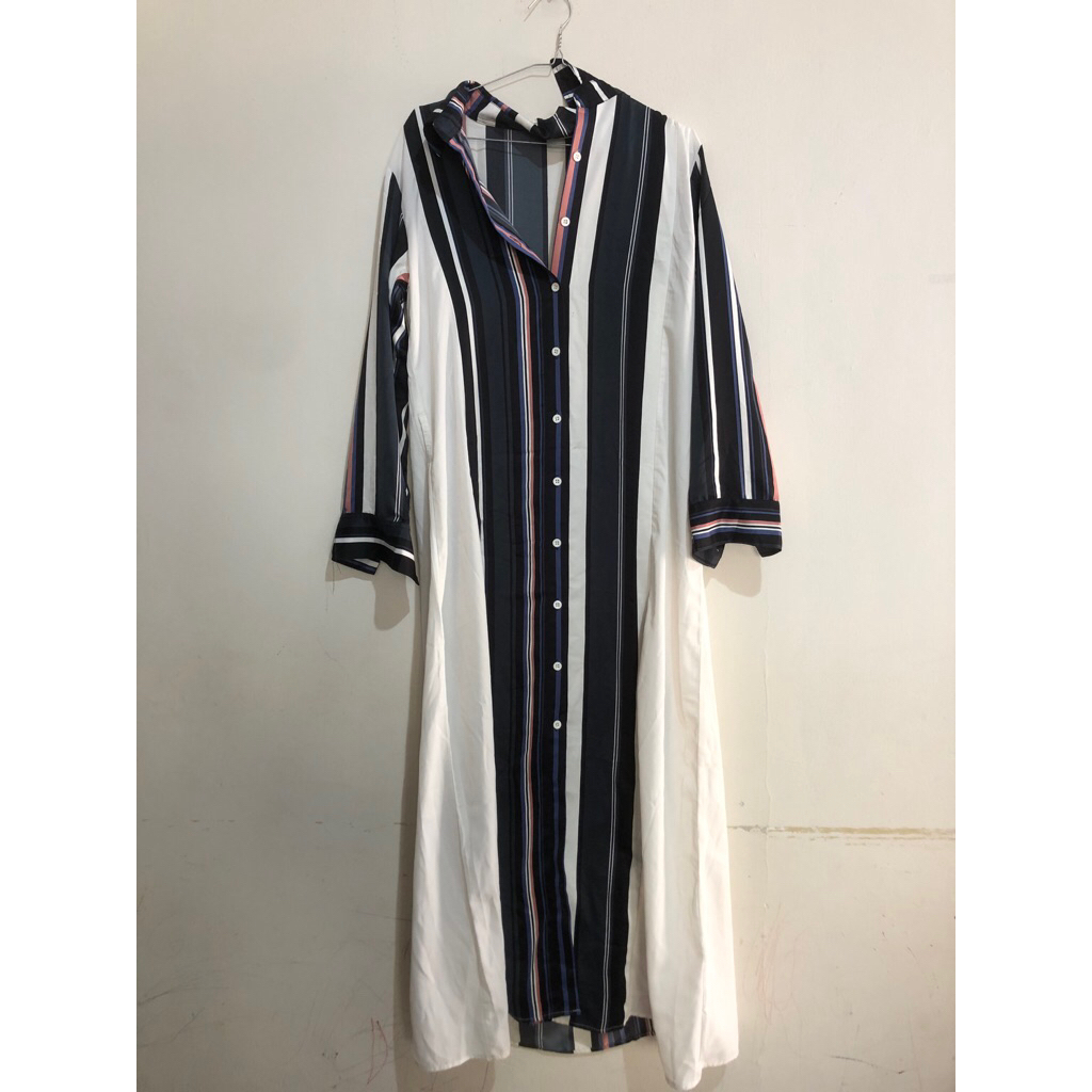 preloved dres Ada fashion