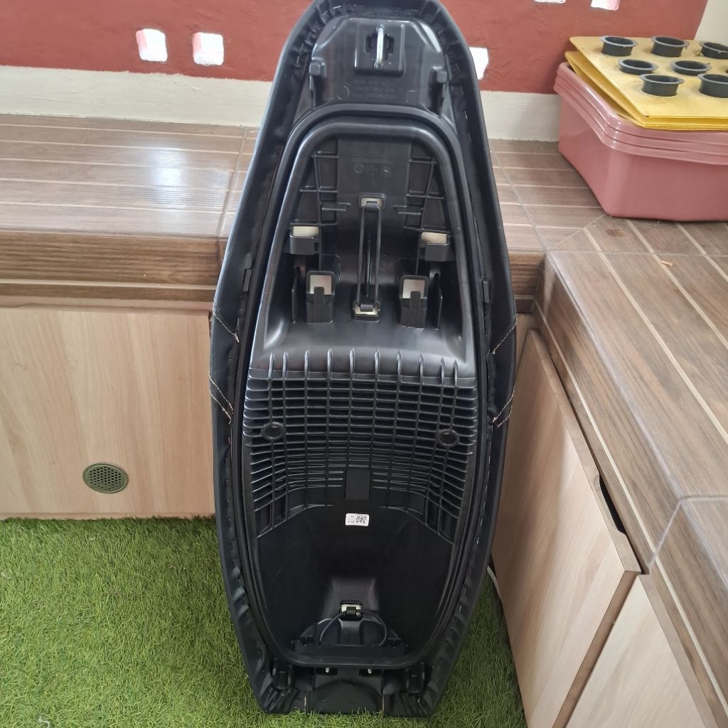 Jok Motor Original Honda ADV 160