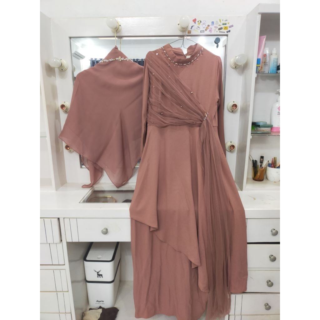 PRELOVED dress Alfizahrahijab