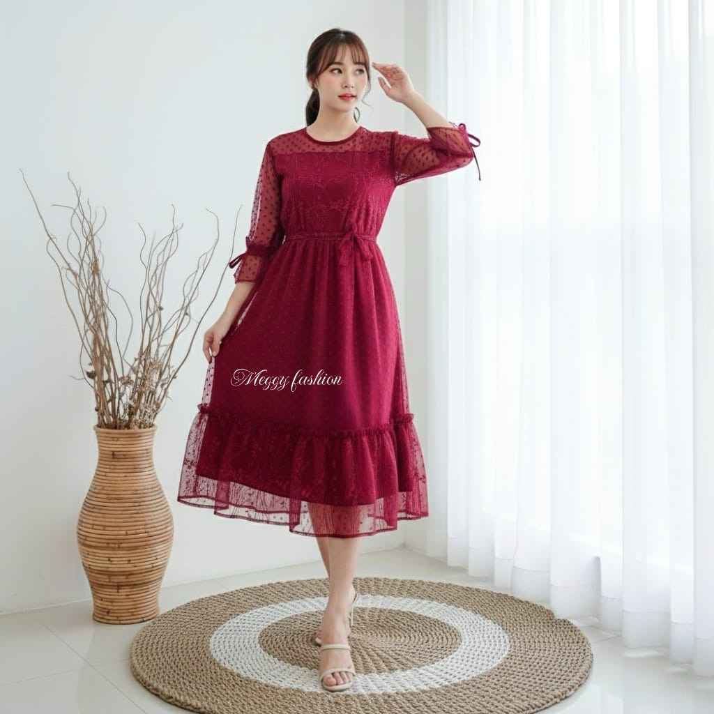 Dress Perempuan Kekinian Mewah Casual Cocok Untuk Pesta Natal Acara Keluarga Keren Modis Populer Mid