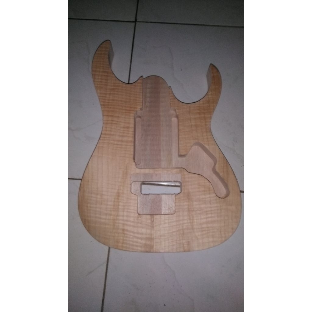 body gitar elektrik Ibanez Rg mentah/unfinish