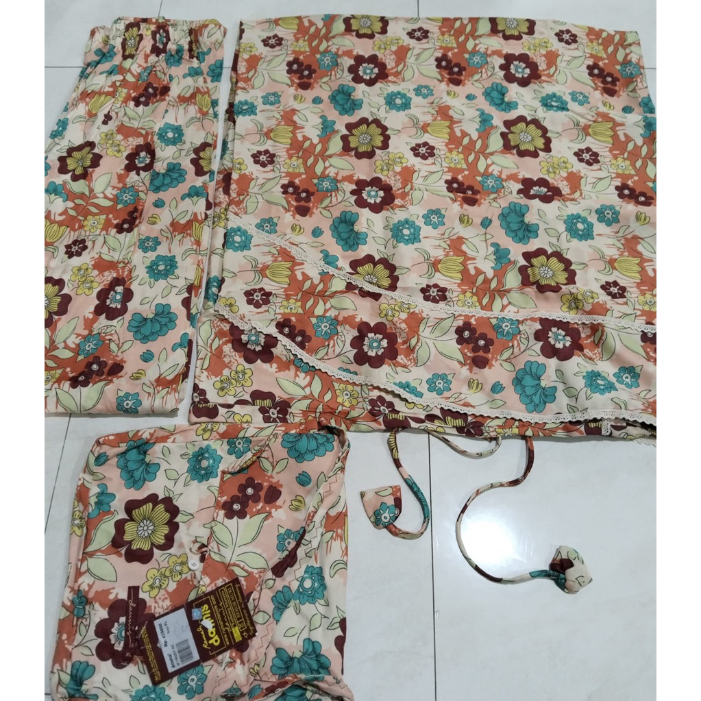 sale 40% / M190207 / mukenah dannis M / mukenah anak / mukenah 2 pieces / mukenah motif bunga