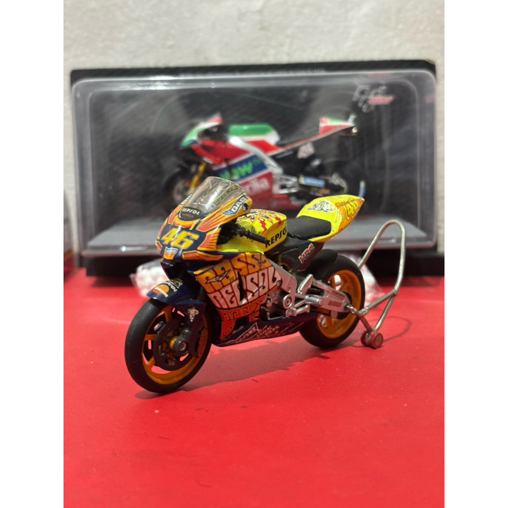 Saico MotoGP Honda Repsol - Valentino Rossi #46 2003 (Valencia)