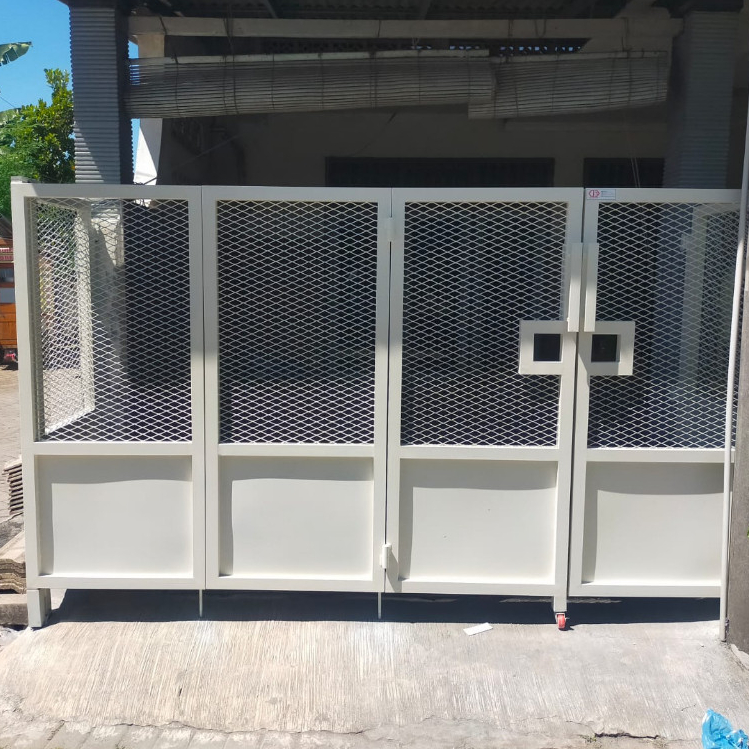 Pagar expanded dan plat minimalis warna putih elegan