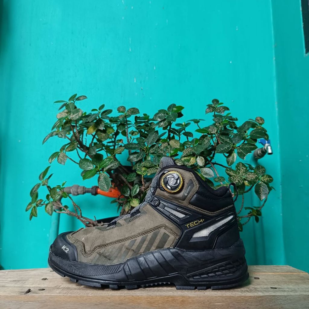 sepatu gunung hiking treking outdoor boa system k2 size 43