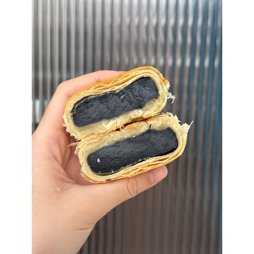 Pia Kacang Hitam Kim Ling