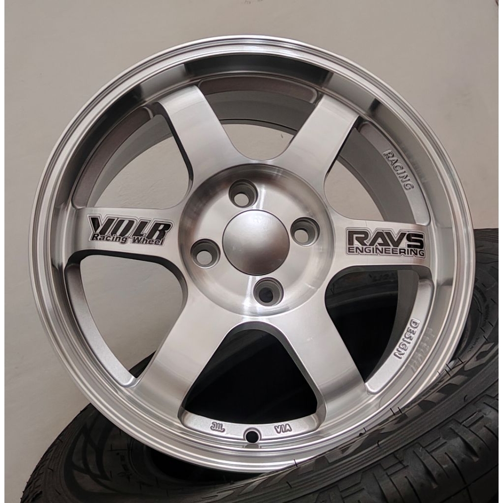 Velg baru ring 15 Rays te37 lebar 6,5 et 42 pcd 4x100