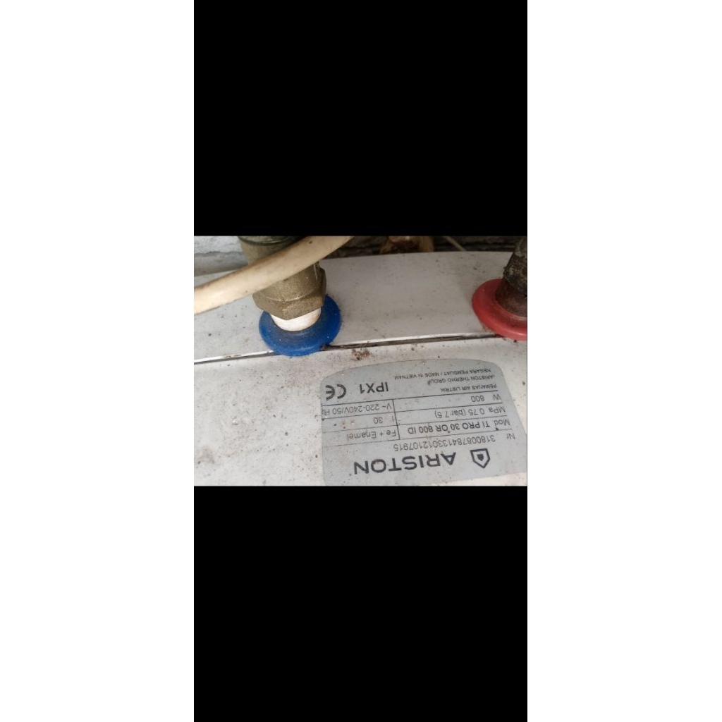 WaterHeaterAriston30Liter