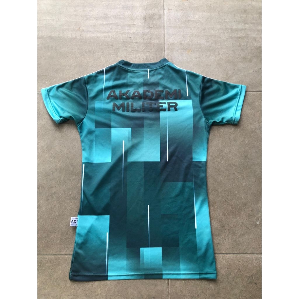 Kaos Olahraga hijau akmil